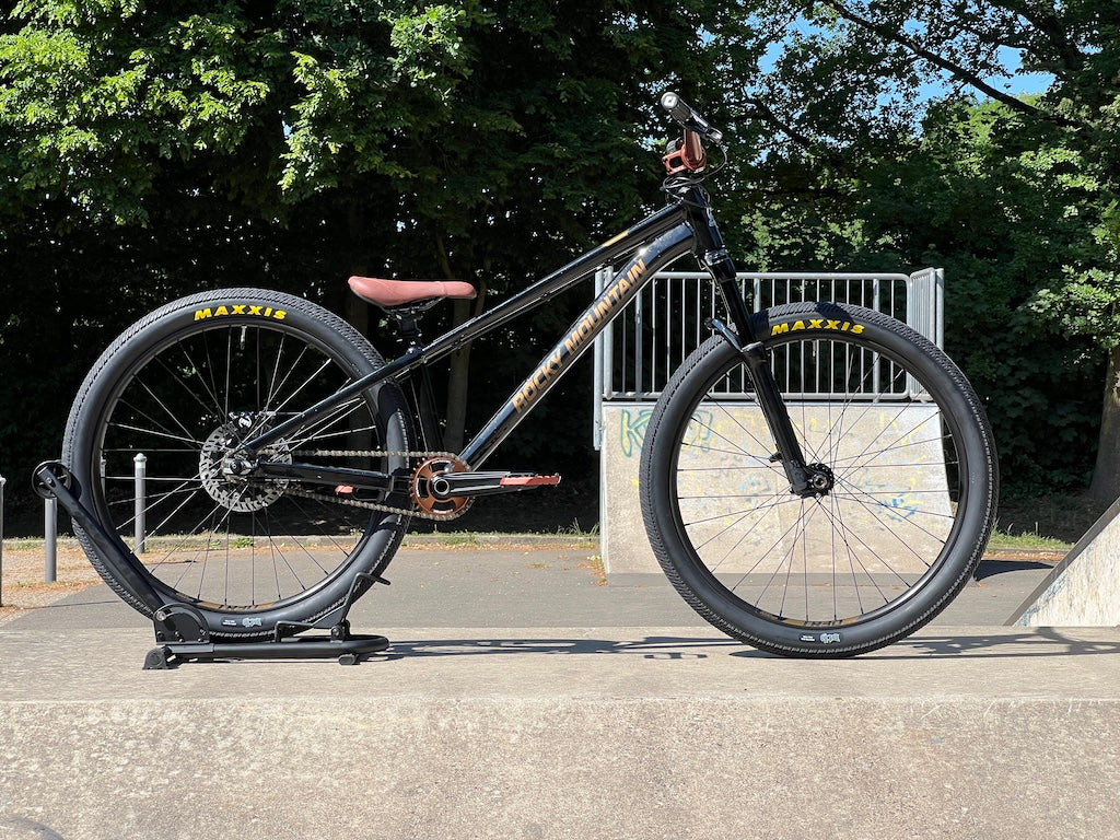 custom bike fahrrad zubehör Rocky Mountain Flow Dirtjump / Pumptrack Custombike Gr. L Title X RTF – RTF Bikeparts