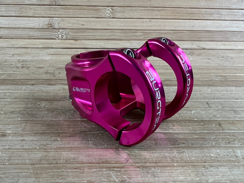 Burgtec MK3 Enduro Stem Vorbau pink 35mm / 35mm – RTF Bikeparts Burgtec MK3 Enduro Stem Vorbau pink 35mm / 35mm – RTF Bikeparts