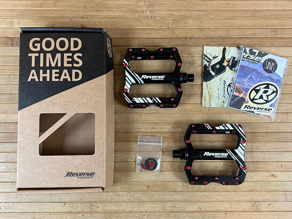 Reverse Components Escape PRO Pedale / Plattformpedale schwarz / rot – RTF Bikeparts