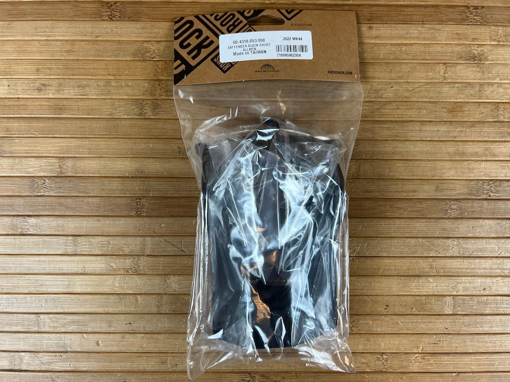 rockshox lyrik schutzblech Rock Shox Pike / Lyrik 2023 Mud Guard / Schutzblech / Fender schwarz – RTF Bikeparts