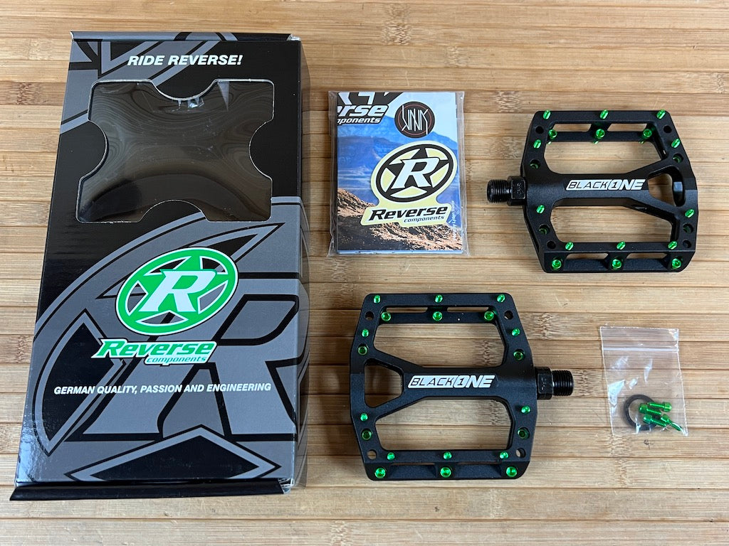 Reverse Components Black One Plattformpedale / Pedale schwarz/hellgrün –  RTF Bikeparts