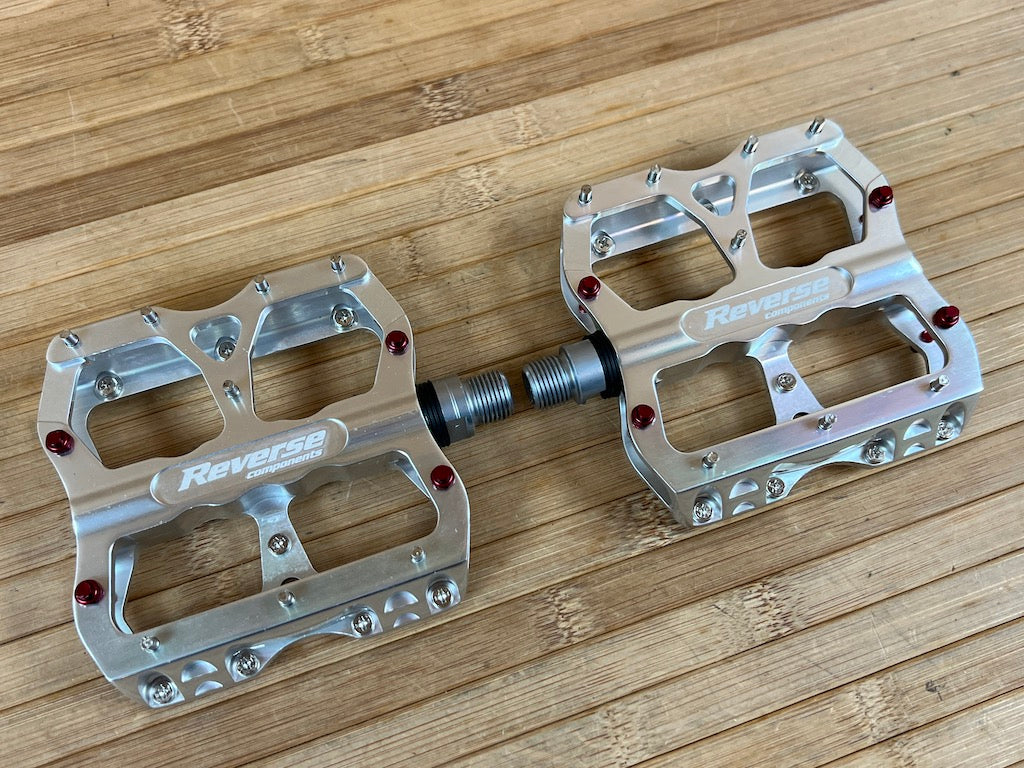 pedale reverse escape Reverse Components Escape Plattformpedale / Pedale silver – RTF Bikeparts