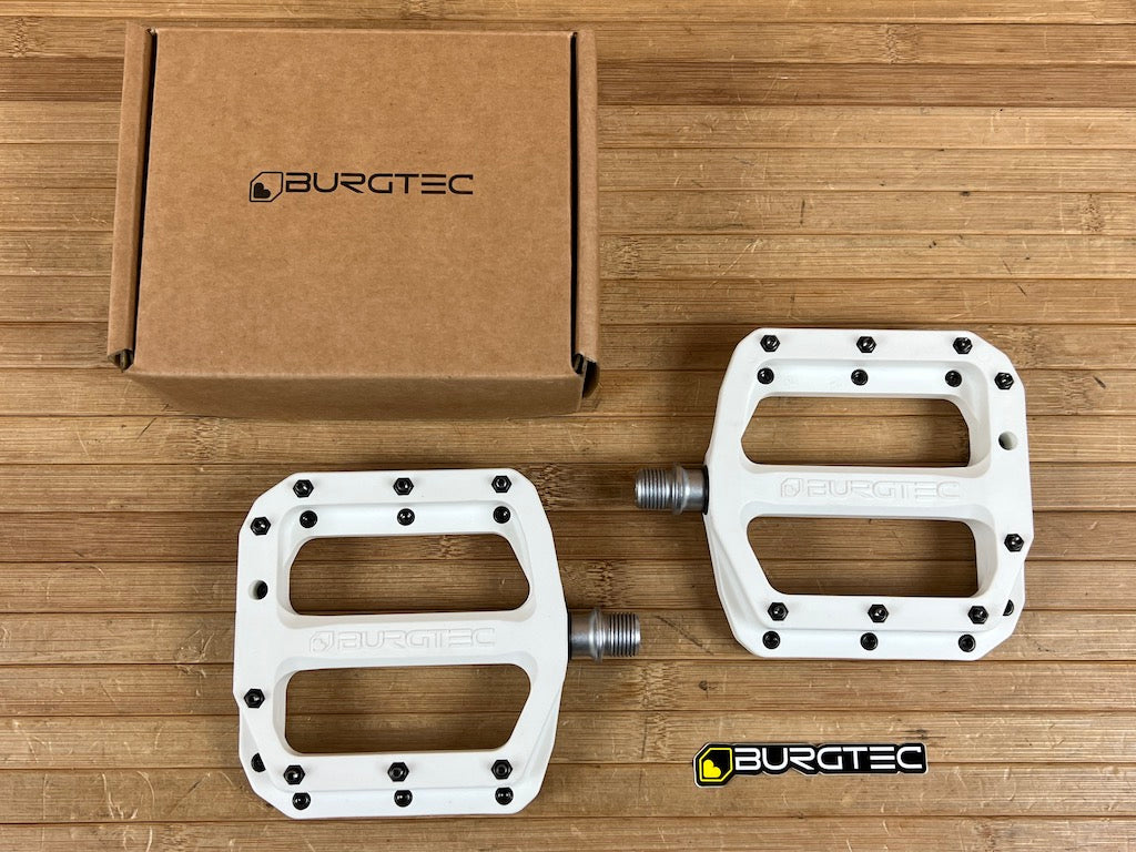 burgtec mtb pedals Burgtec MK4 Composite Flat Pedals / Pedale white / weiß – RTF Bikeparts