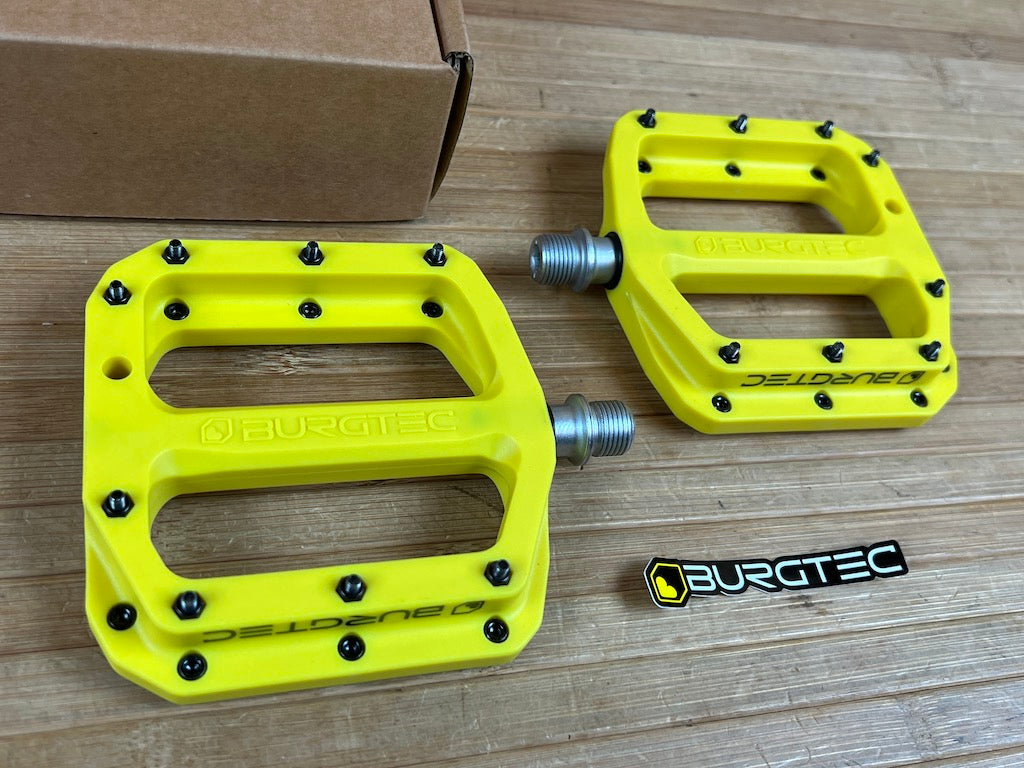 flat pedale neon gelb Burgtec MK4 Composite Flat Pedals / Pedale yellow / gelb neon – RTF  Bikeparts