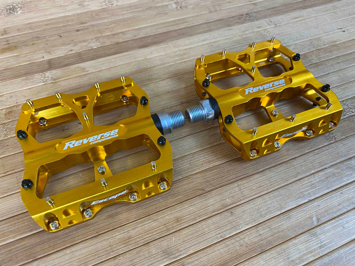 goldene pedale Reverse Components Escape Plattformpedale / Pedale gold – RTF Bikeparts