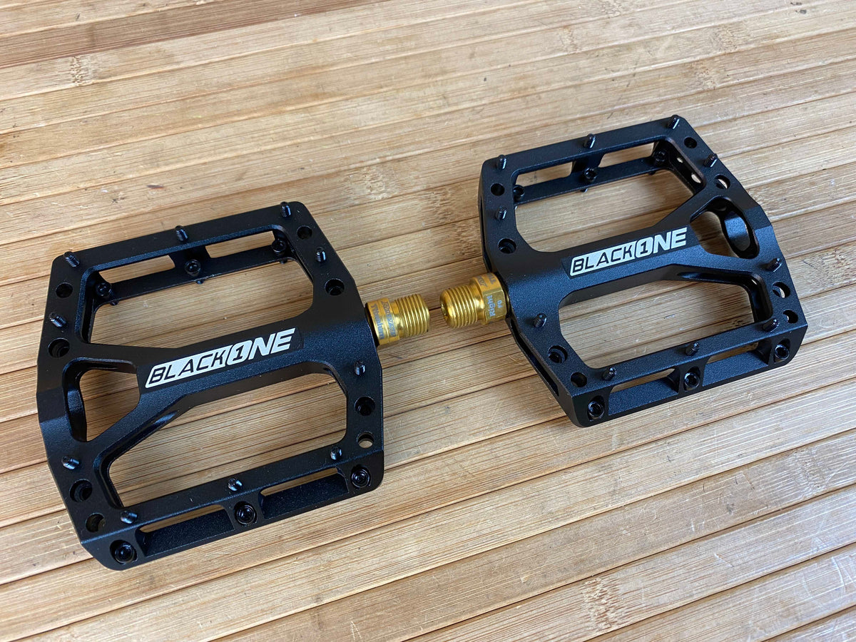 one pedale Reverse Components Black One Titanium Plattformpedale / Pedale schwarz – RTF Bikeparts