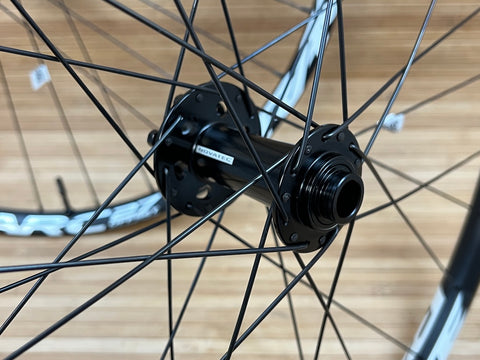 Race Face / DT Swiss 370 29