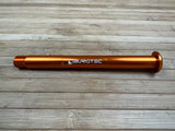 Burgtec FOX Boost Achse / Axle PRE 2021 orange