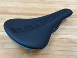 Peaty's Monarch Sattel CrMo blau