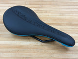 Peaty's Monarch Sattel CrMo blau