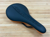 Peaty's Monarch Sattel CrMo orange
