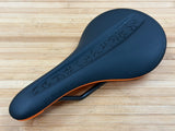 Peaty's Monarch Sattel CrMo orange