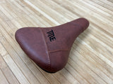 Title JS1 Sattel Dark Brown / dunkelbraun