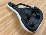 Title JS1 Sattel White / weiß