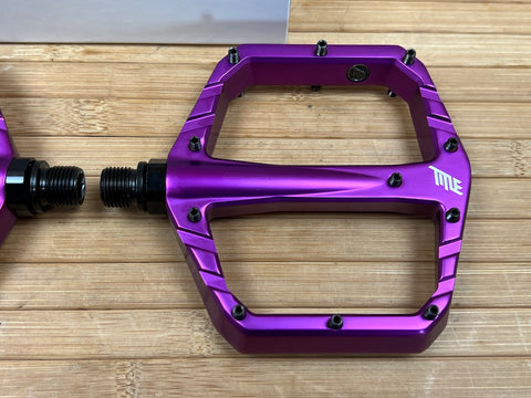 Title Connect Plattformpedale / Pedale lila – RTF Bikeparts