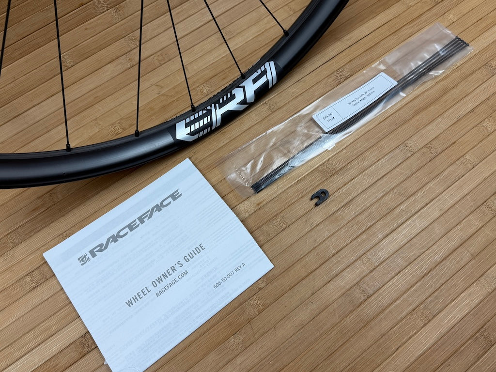 Race Face ERA 30 Carbon Vorderrad VR 29
