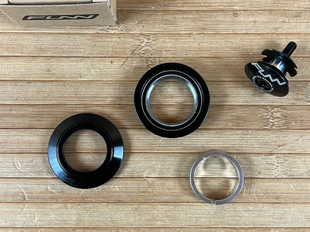 FUNN Descend Steuersatz - Integriertes Schrägkugellager Für MTB, BMX & Rennrad