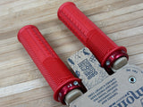 Peaty's Monarch Grip Knurl Thick Griffe rot