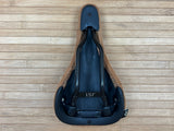 Title JS1 Sattel Brown Corduroy Cord / braun