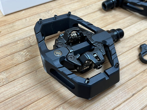 Title Connect Clipless Klickpedale / Pedale schwarz – RTF Bikeparts