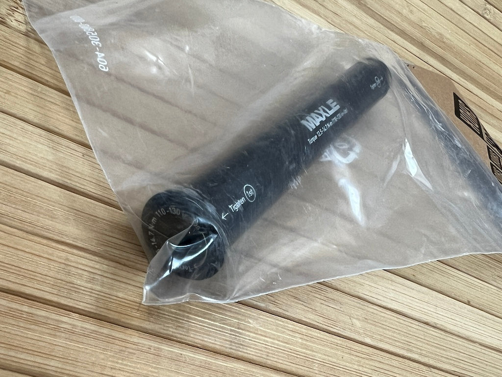 Rock Shox Maxle Stealth DH Steckachse 110x20mm schwarz – RTF Bikeparts