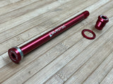Burgtec Propain 175mm Rear Axle / Achse rot