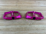 Burgtec MK5 Penthouse Flat Pedals / Pedale Barbie pink Steel Axle