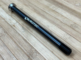 Burgtec Specialized 174,5mm Rear Axle / Achse schwarz