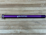Burgtec Specialized 174,5mm Rear Axle / Achse lila