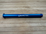 Burgtec Rock Shox Boost Achse / Axle blau