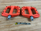 Burgtec MK4 Composite Flat Pedals / Pedale orange