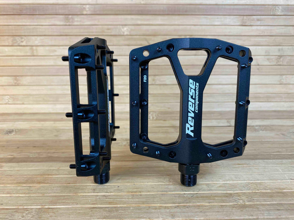 eisen pedale Reverse Components Black One Plattformpedale / Pedale schwarz – RTF Bikeparts