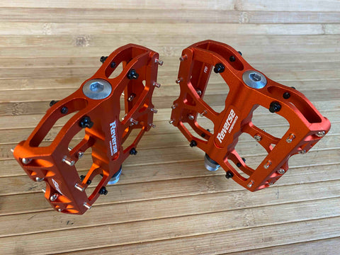 Reverse Components Escape Plattformpedale / Pedale orange – RTF Bikeparts