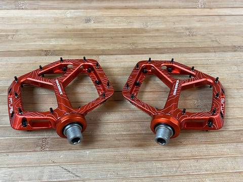 race face plattformpedale Race Face Atlas Orange Plattformpedale / Pedale – RTF Bikeparts