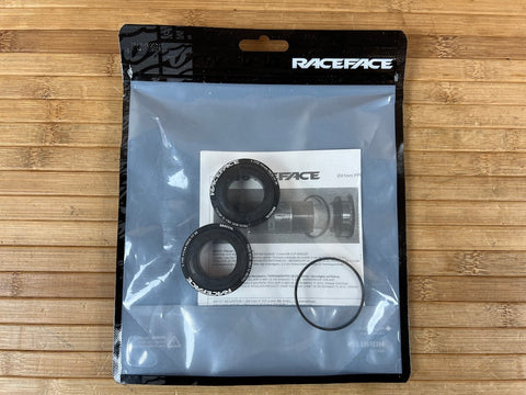 Race Face Pressfit BB124 24mm Innenlager X-Type EXT Seal