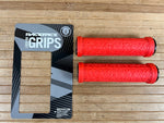Race Face Grippler Lock On Griffe red 33mm