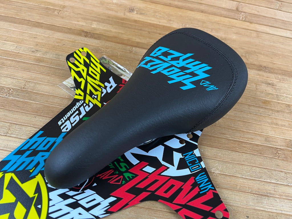 Reverse Nico Vink Shovel & Shred Sattel inkl. Mudguard schwarz/blau – RTF Bikeparts